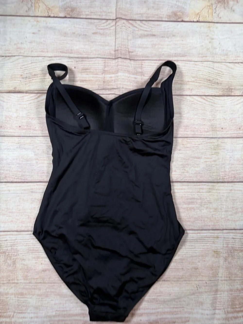 Sea Level Australia timeless black